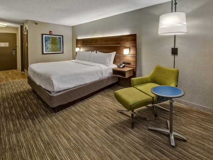 Holiday Inn 03