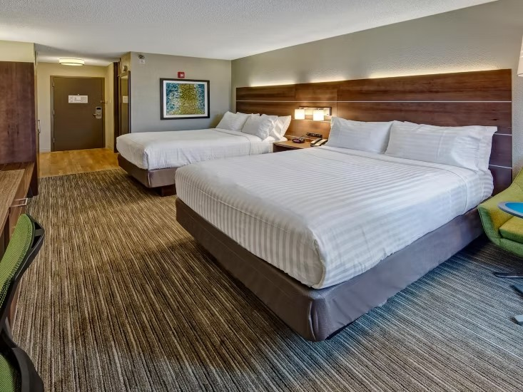 Holiday Inn 04