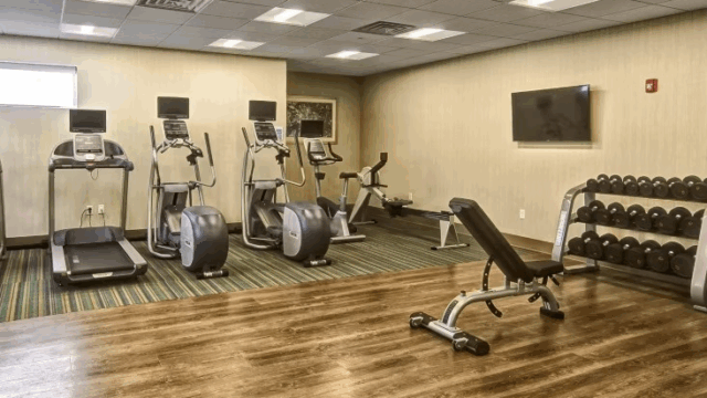 Holiday Inn 06