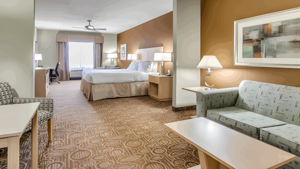 Holiday Inn Lubbock (4)