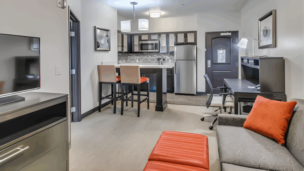 Staybridge Suites Lub (2)