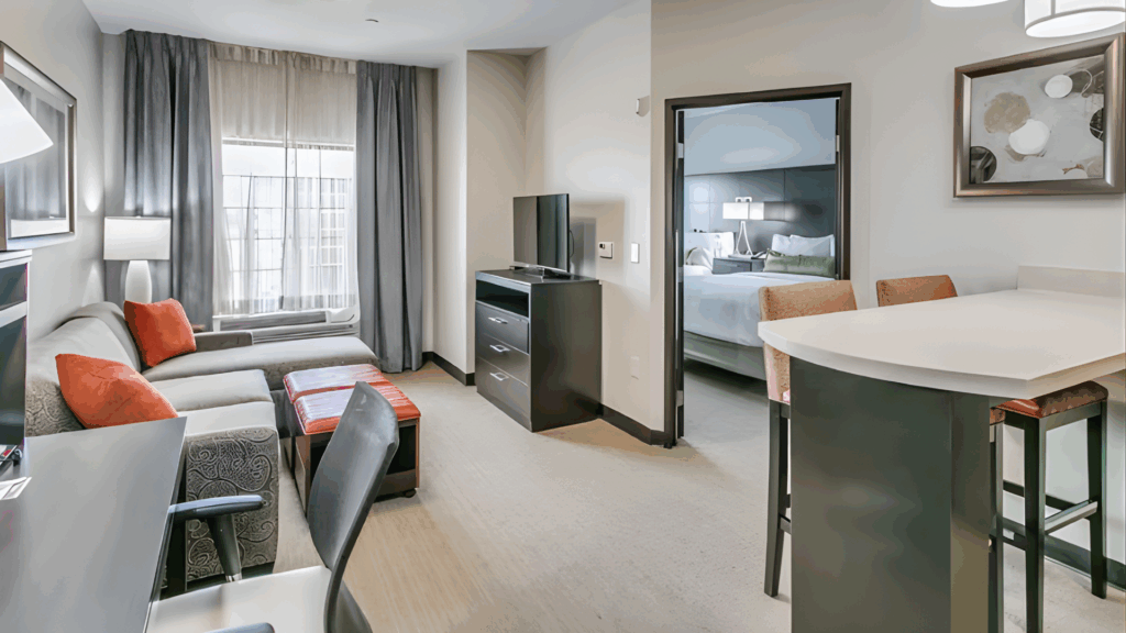 Staybridge Suites Lub (3)